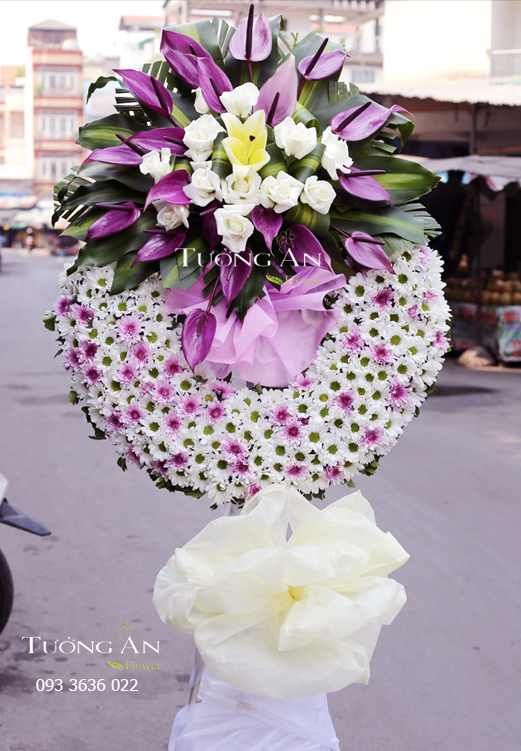 Hoa tang lễ gúp thể hiện tấm lòng với người đã mất